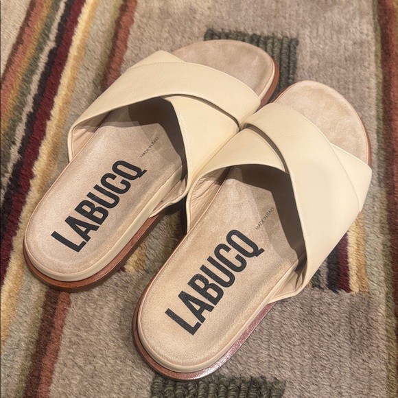 Labucq Slide Sandals - Picture 2 of 7